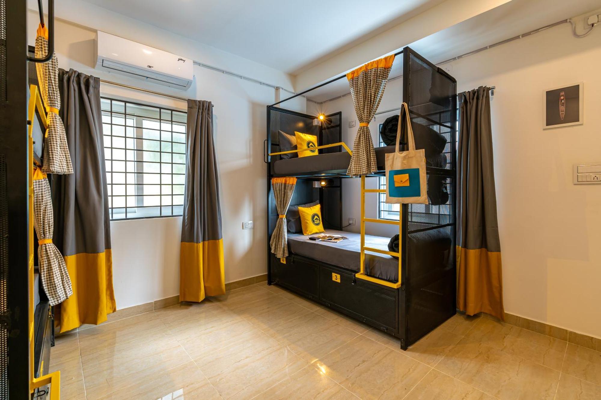 The Hosteller Bangalore, Koramangala Extérieur photo